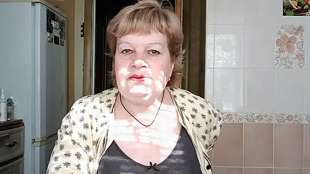 Snapshot of Ettie_Tonia chatting on March 2025 12:04:02 PM Ettie Tonia online show from March 2025 12:04:02 PM
