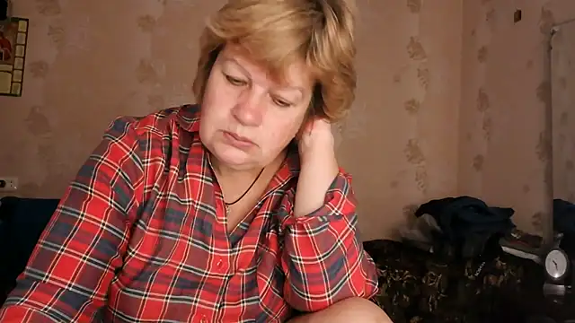 Ettie Tonia online show from November 2025 08:29:02 AM