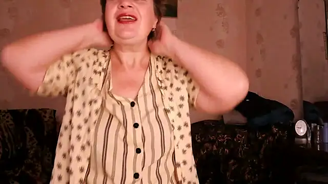 Ettie Tonia online show from November 2025 06:46:02 AM