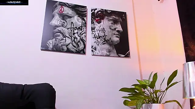 CruzVega online show from November 2025 01:53:01 AM