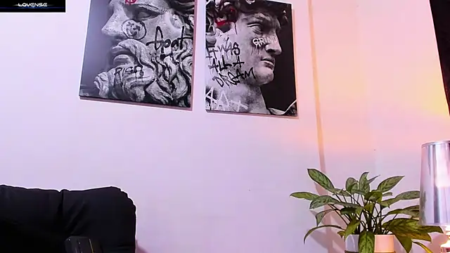 CruzVega online show from October 2025 12:16:02 AM