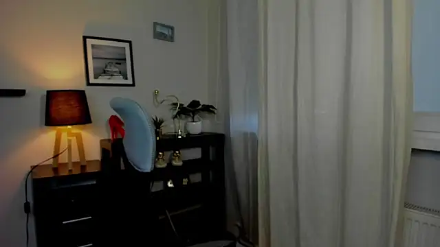 Snapshot of OLIVIA_lux chatting on February 2025 07:18:01 AM OLIVIA lux online show from February 2025 07:18:01 AM