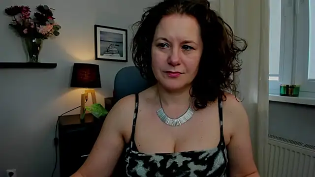 Snapshot of OLIVIA_lux chatting on March 2025 01:44:02 PM OLIVIA lux online show from March 2025 01:44:02 PM