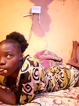 QUEEN-NAIMA online show from October 2025 08:08:01 AM