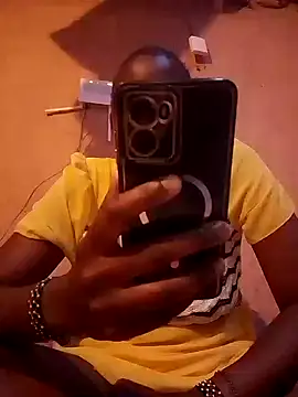 QUEEN-NAIMA online show from September 2025 02:45:01 PM