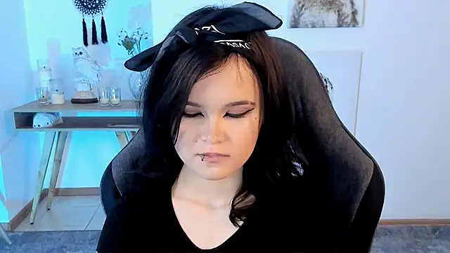 Elainebeness online show from February 2025 10:58:02 PM