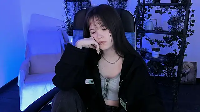 Elainebeness online show from February 2026 07:32:02 PM