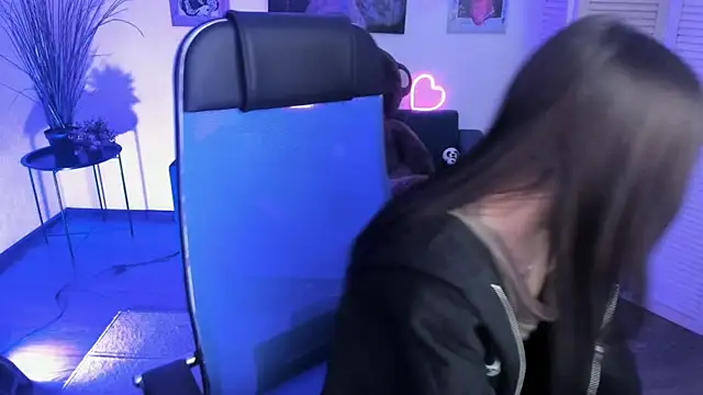 Elainebeness online show from January 2026 01:31:02 AM