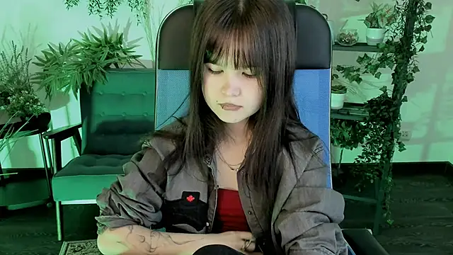 Elainebeness online show from February 2026 07:22:01 PM