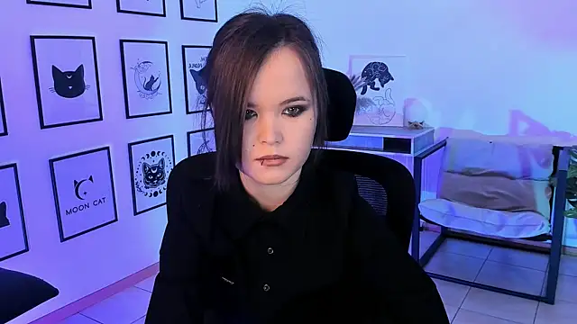 Elainebeness online show from February 2025 11:28:02 PM