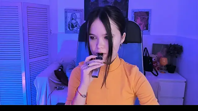 Elainebeness online show from October 2025 07:14:01 PM