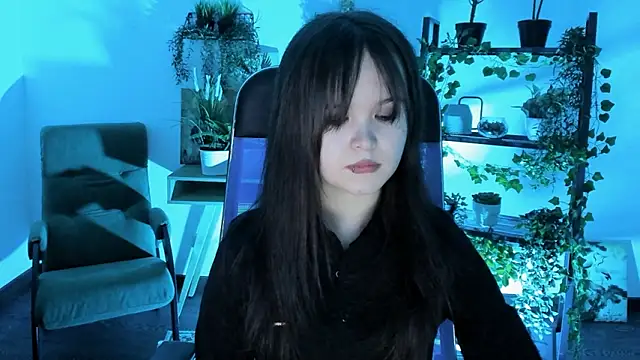 Elainebeness online show from March 2026 07:06:02 PM