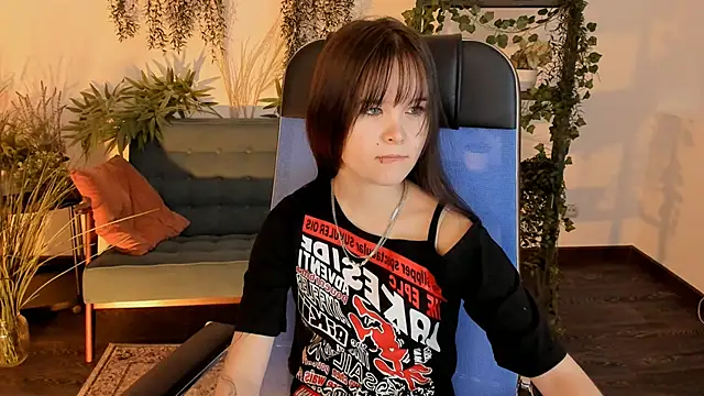 Elainebeness online show from February 2026 07:30:02 PM