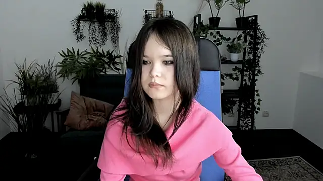 Elainebeness online show from November 2025 08:20:01 PM