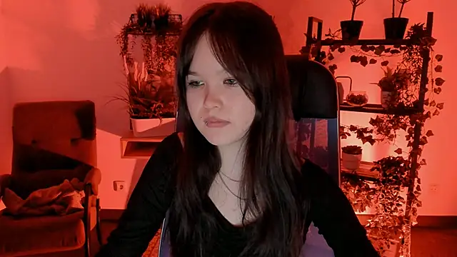 Elainebeness online show from March 2026 07:29:02 PM