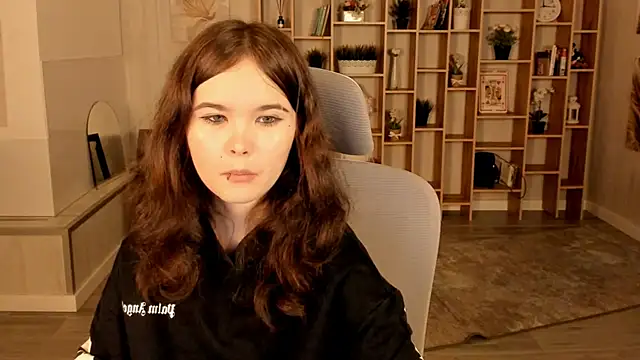 Elainebeness online show from September 2025 07:38:01 PM