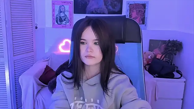 Elainebeness online show from November 2025 09:02:01 AM