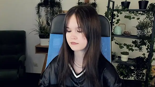 Elainebeness online show from February 2026 07:24:02 PM