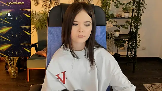 Elainebeness online show from December 2025 08:04:02 PM