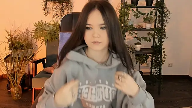 Elainebeness online show from December 2025 10:26:02 PM