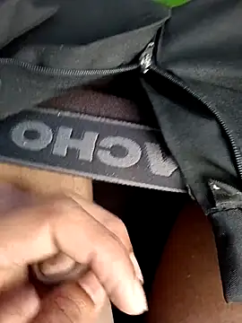 Snapshot of 1010SumiT chatting on October 2025 03:25:02 AM 1010SumiT online show from October 2025 03:25:02 AM