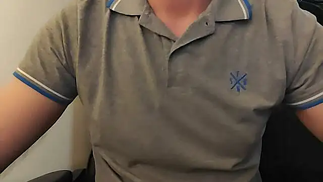 jayb0y61 online show from October 2025 04:14:01 AM