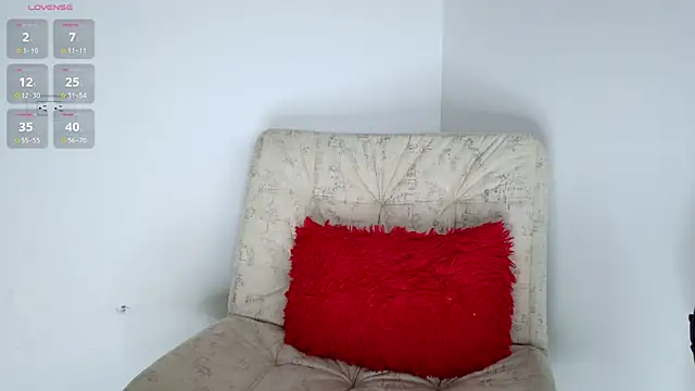 gigilovedback online show from May 2026 12:42:01 AM