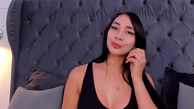 Snapshot of julieta_jewel chatting on March 2025 03:38:01 AM julieta jewel online show from March 2025 03:38:01 AM