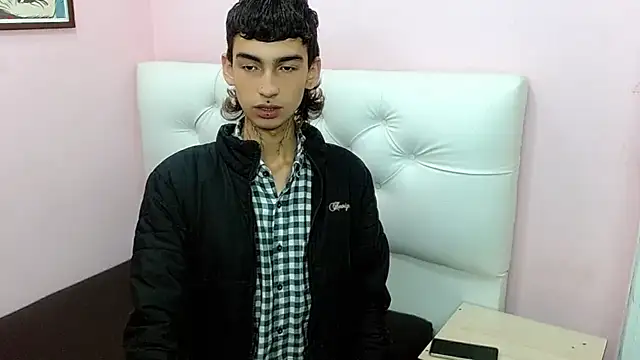 Snapshot of ttimy_x_boy chatting on January 2026 02:29:02 AM ttimy x boy online show from January 2026 02:29:02 AM