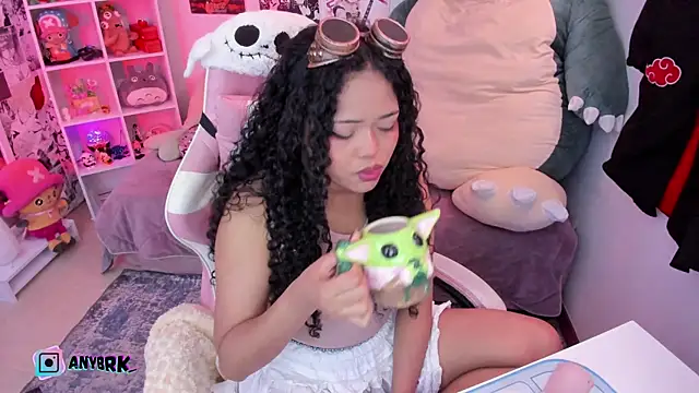 anyburkee online show from November 2025 02:00:02 AM