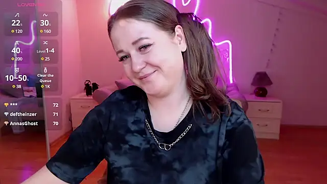 Snapshot of LizzyShine chatting on March 2025 08:56:01 PM LizzyShine online show from March 2025 08:56:01 PM