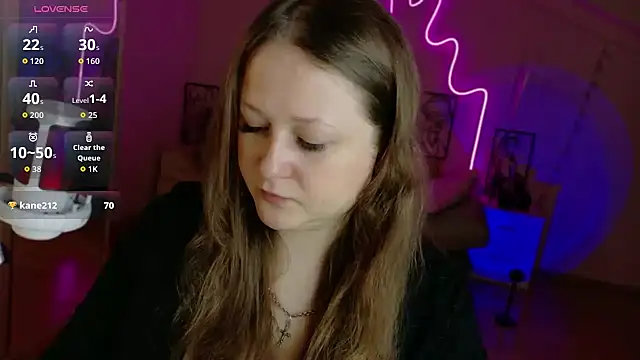 Snapshot of LizzyShine chatting on October 2025 01:56:01 PM LizzyShine online show from October 2025 01:56:01 PM