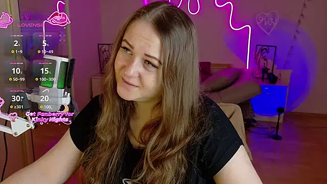 Snapshot of LizzyShine chatting on December 2025 11:12:01 AM LizzyShine online show from December 2025 11:12:01 AM