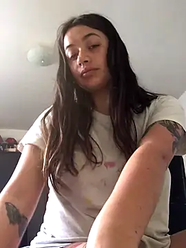 Miss oliviaa online show from October 2025 12:15:02 PM