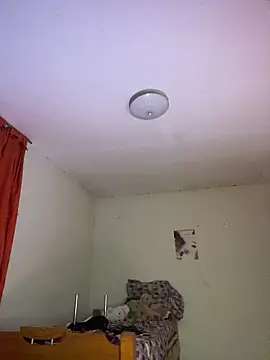 Miss oliviaa online show from February 2026 11:01:02 PM