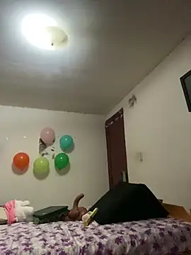 Miss oliviaa online show from March 2026 12:02:01 AM