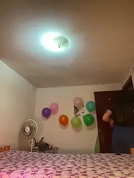 Miss oliviaa online show from March 2026 12:51:01 AM