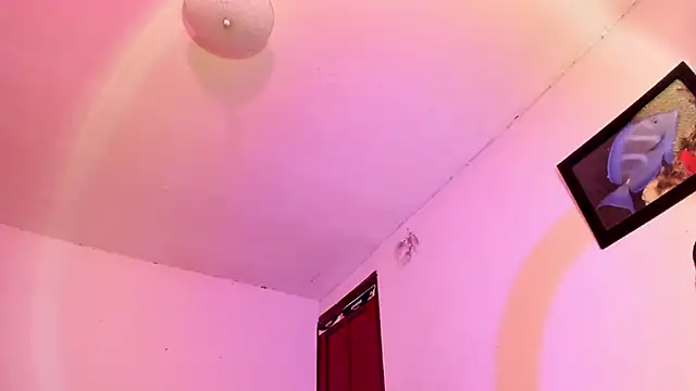 Miss oliviaa online show from September 2025 04:58:01 PM