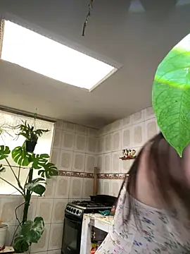 Miss oliviaa online show from February 2026 04:36:02 PM