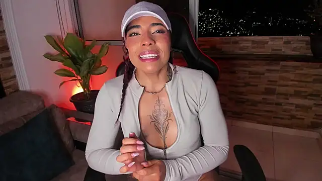emilyfitness online show from December 2024 06:33:01 AM