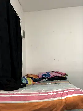 logannth online show from November 2025 04:05:02 AM