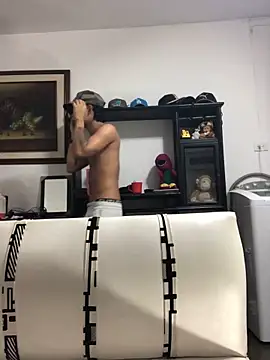 logannth online show from December 2025 06:57:01 AM