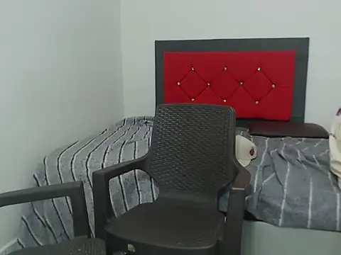 logannth online show from January 2026 01:48:01 PM