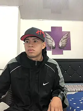 logannth online show from February 2026 01:40:01 AM