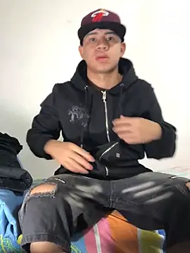 logannth online show from December 2025 11:17:02 PM