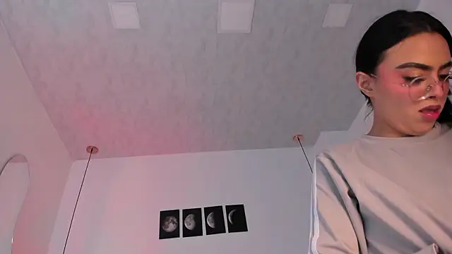 Snapshot of Brittany_cute18 chatting on February 2026 11:51:01 AM Brittany cute18 online show from February 2026 11:51:01 AM