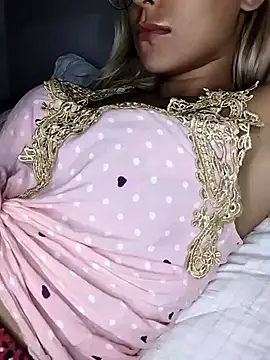 Snapshot of fofinhaa12 chatting on March 2025 12:08:01 AM fofinhaa12 online show from March 2025 12:08:01 AM