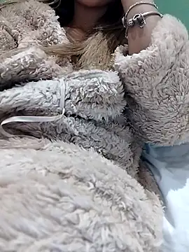 fofinhaa12 online show from February 2026 03:13:02 AM