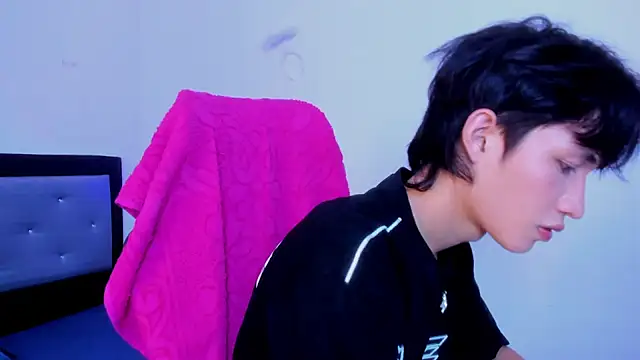 Johhan  Lee online show from February 2025 10:30:02 PM