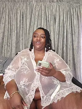 Snapshot of ThickianaRider chatting on February 2026 10:47:02 AM ThickianaRider online show from February 2026 10:47:02 AM